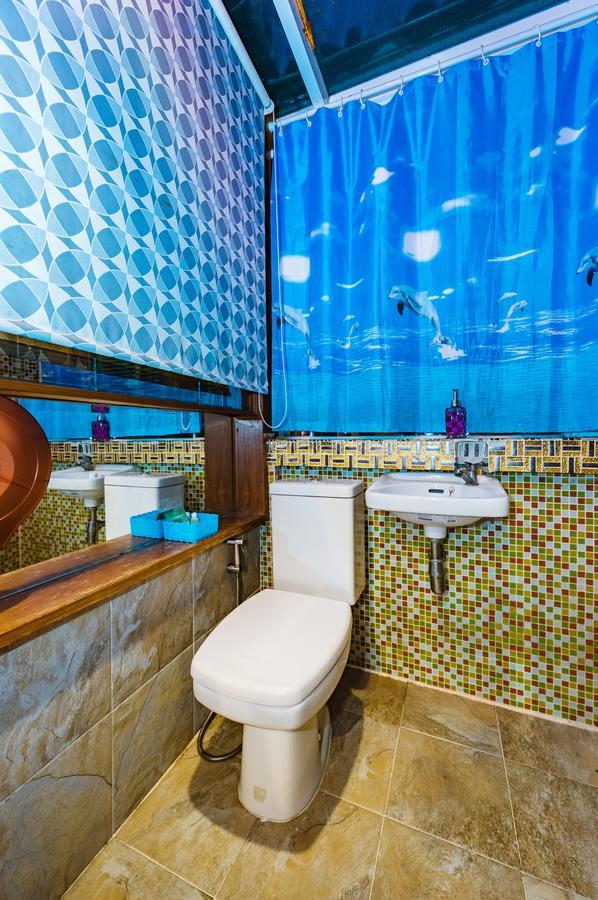Baan Ratchapruek Villa Phuket Exteriör bild
