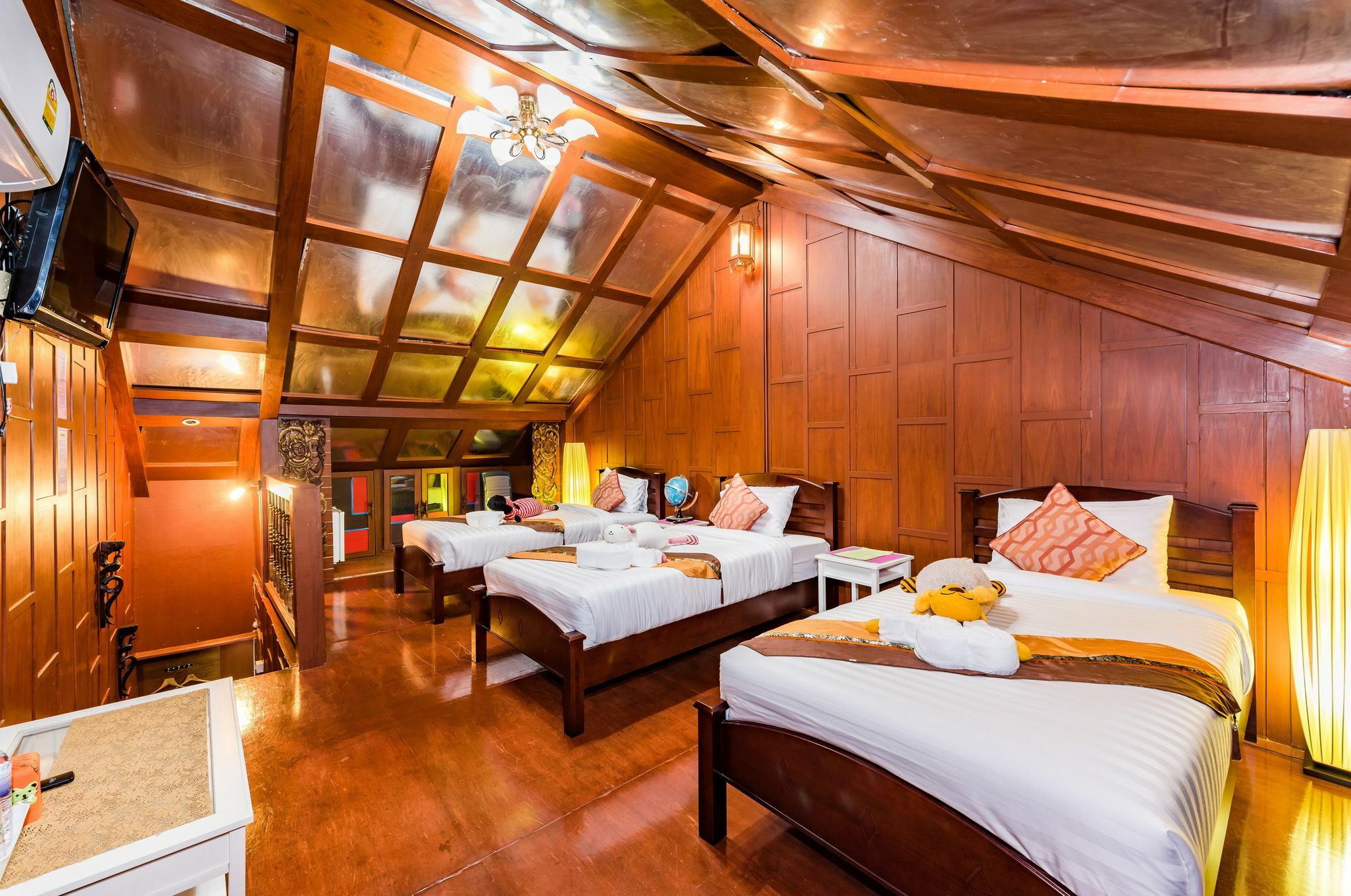 Baan Ratchapruek Villa Phuket Exteriör bild